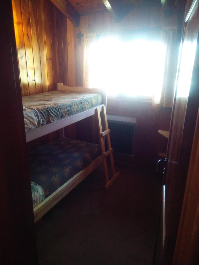 Universal Traveller'S Hostel Сан-Карлос-де-Барілоче Екстер'єр фото