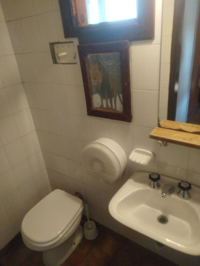Universal Traveller'S Hostel Сан-Карлос-де-Барілоче Екстер'єр фото
