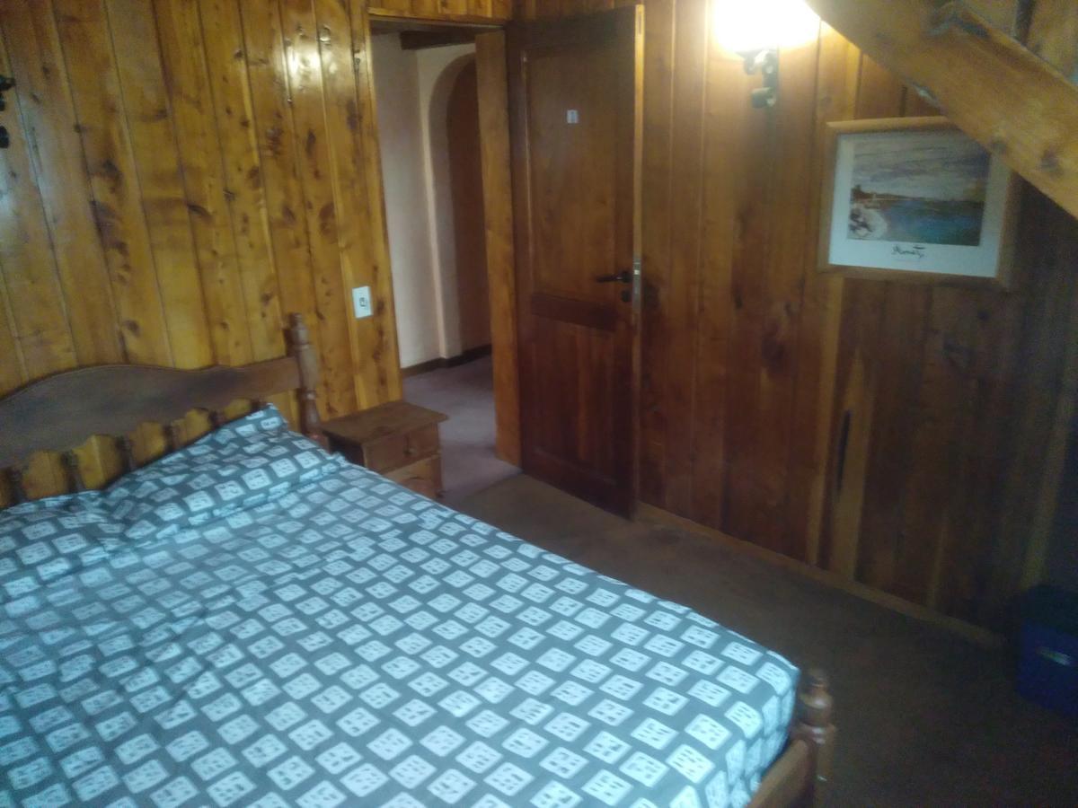 Universal Traveller'S Hostel Сан-Карлос-де-Барілоче Екстер'єр фото