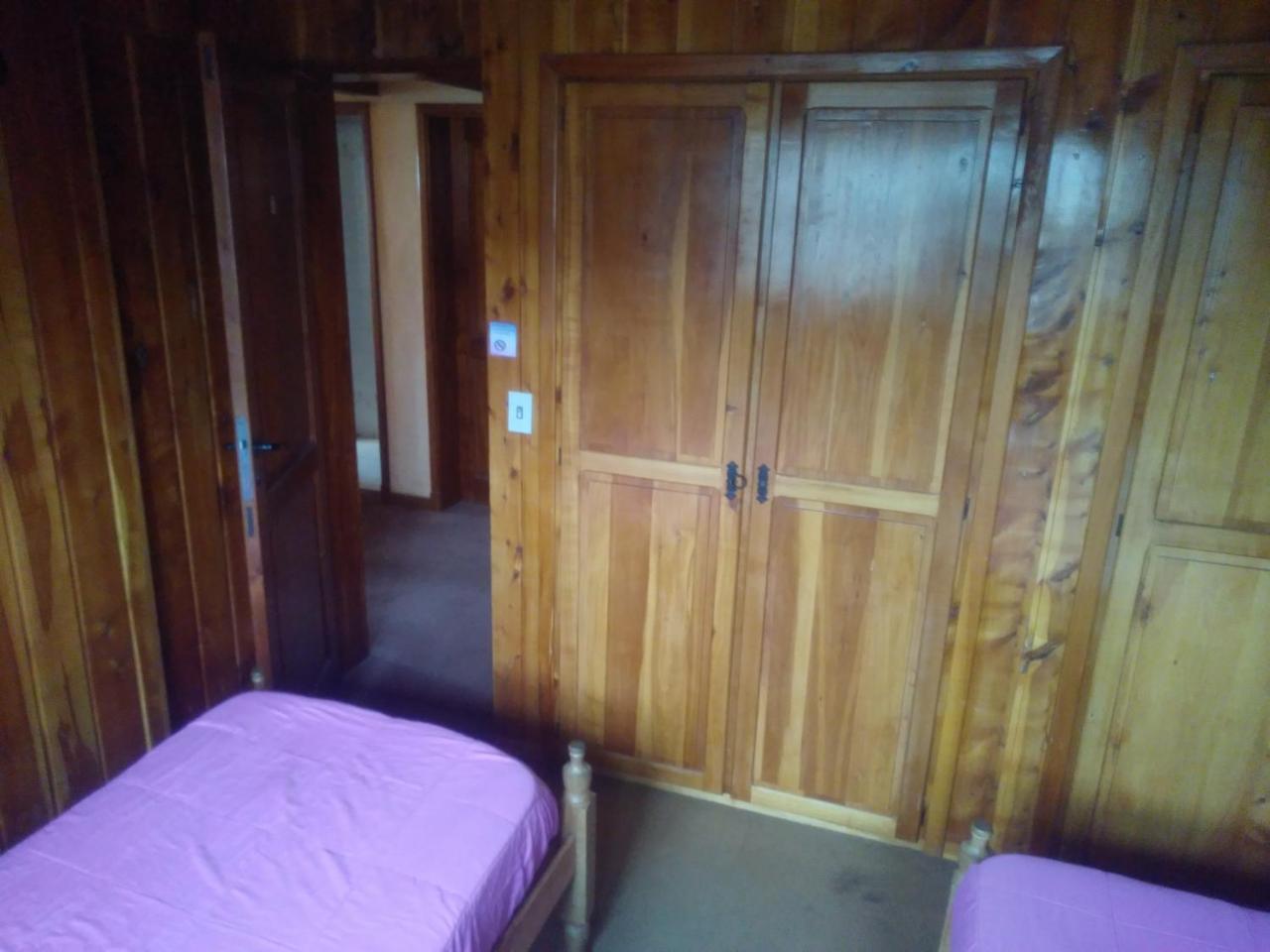 Universal Traveller'S Hostel Сан-Карлос-де-Барілоче Екстер'єр фото