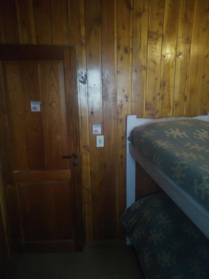 Universal Traveller'S Hostel Сан-Карлос-де-Барілоче Екстер'єр фото