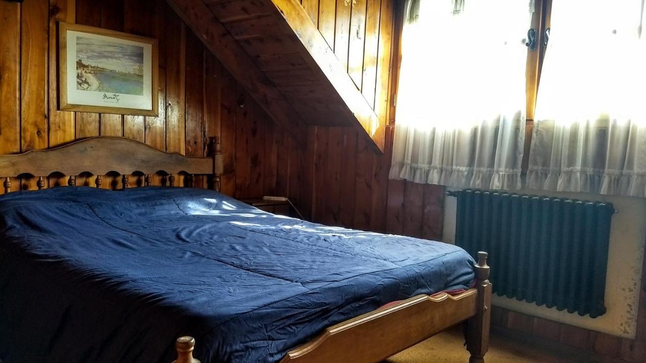 Universal Traveller'S Hostel Сан-Карлос-де-Барілоче Екстер'єр фото