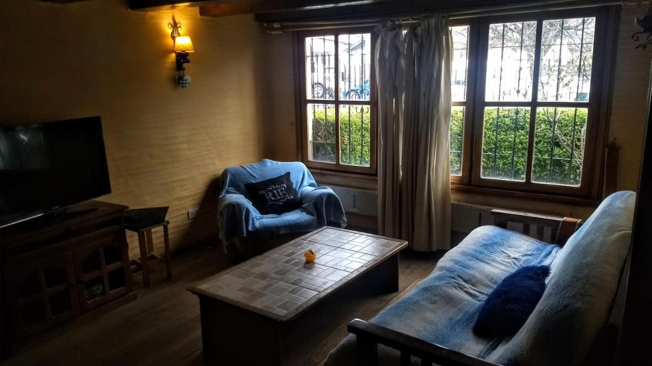Universal Traveller'S Hostel Сан-Карлос-де-Барілоче Екстер'єр фото